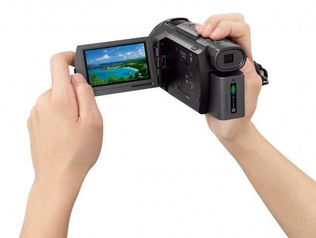 Sony FDR-AX33 (Bild: Sony)